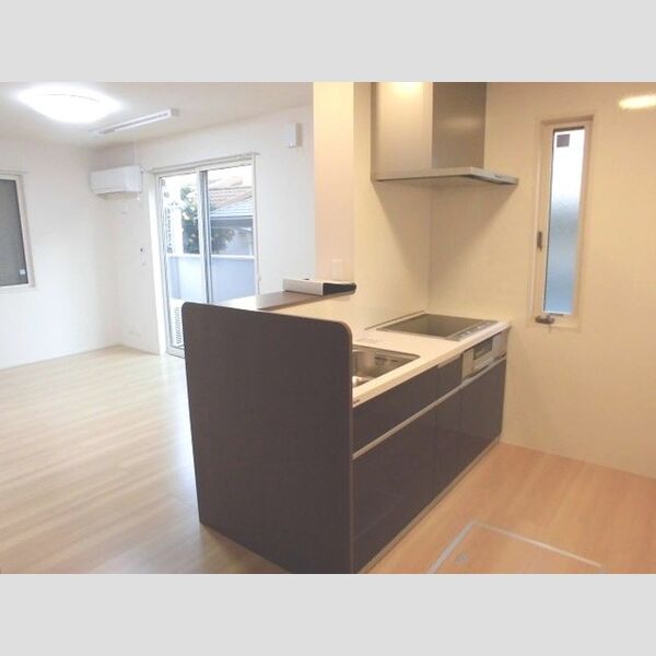 キッチン (対面システムキッチン)