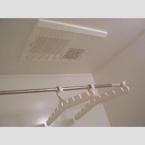 バス (浴室乾燥機)