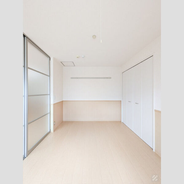 その他 (洋室)