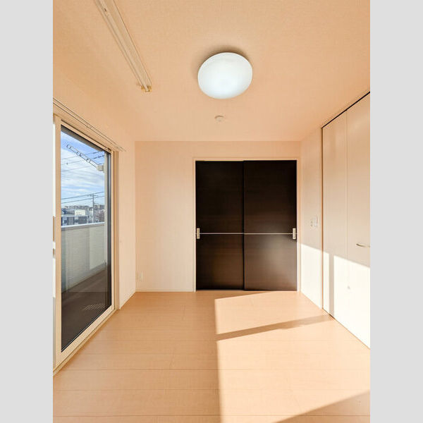 その他 (洋室)