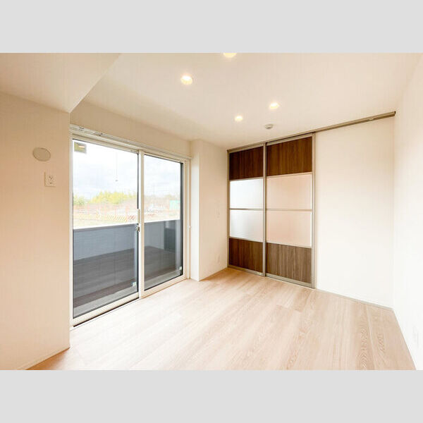 その他 (洋室6帖)