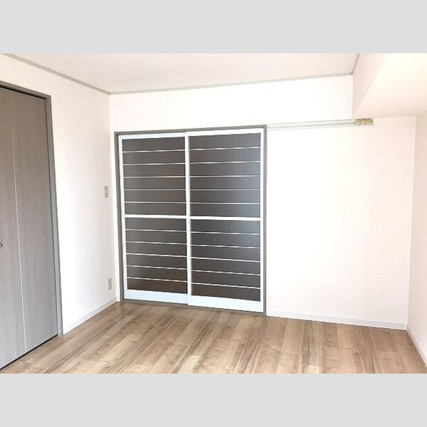 その他 (洋室6帖)