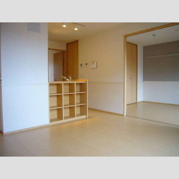 収納 (便利なカウンター収納付LDK)