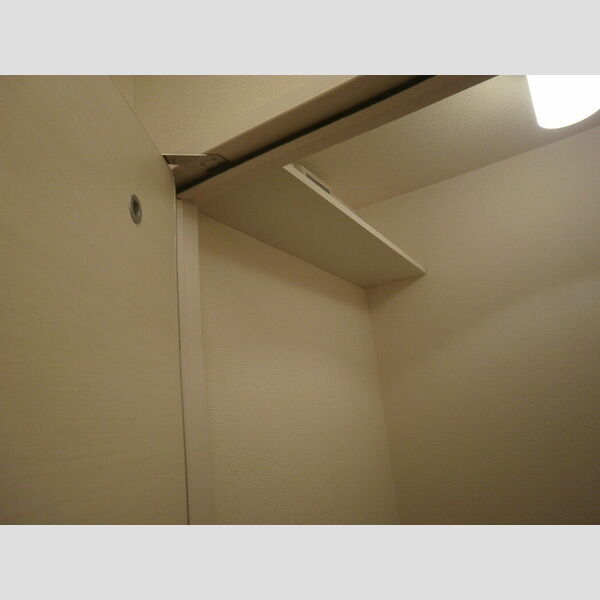 トイレ (棚有ります)