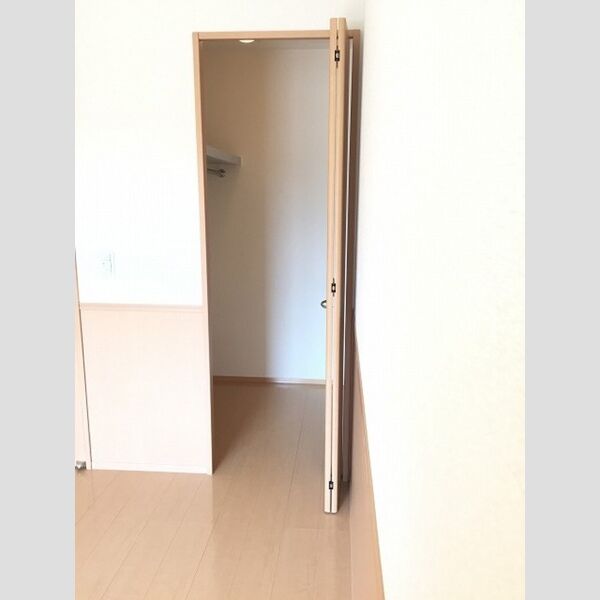 収納 (ウォークインクローゼットあります)