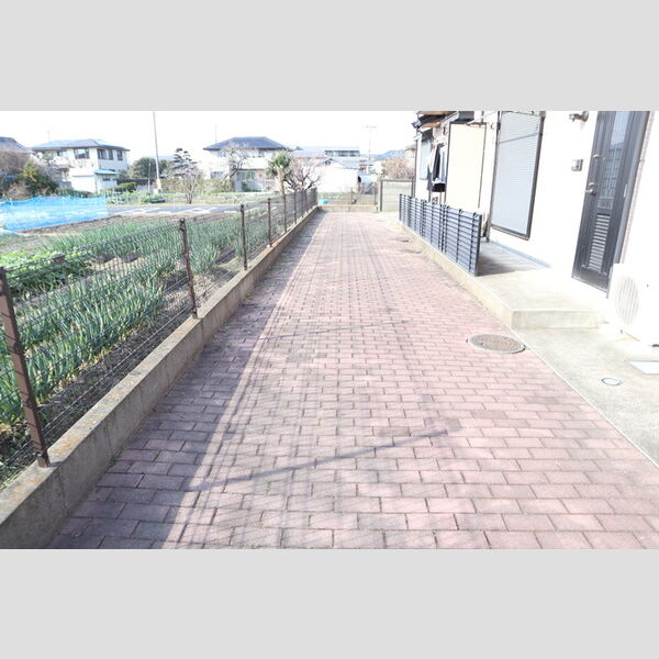 エントランス (アプローチ)