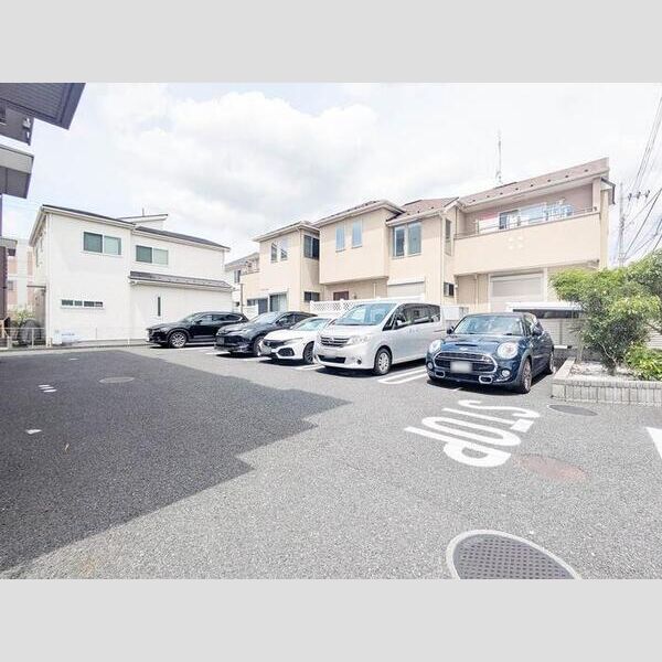 駐車場 (駐車場)