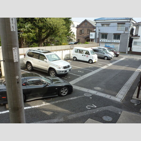 駐車場 (駐車場)