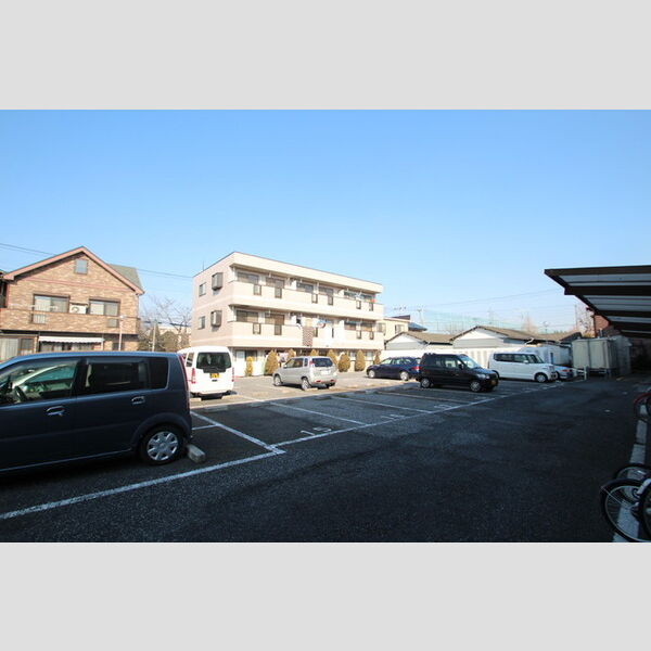 駐車場 (駐車場)