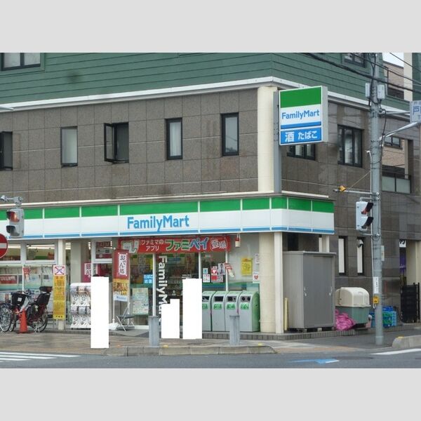 現地周辺 (ファミリーマート戸田公園駅前店 (120m))