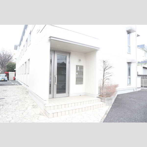 エントランス (エントランス)