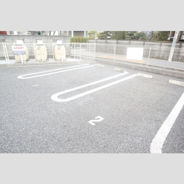 駐車場 (駐車場)