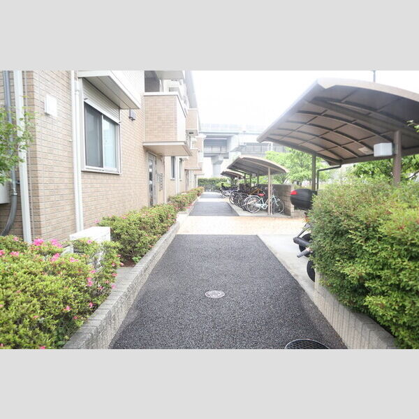 エントランス (アプローチ)