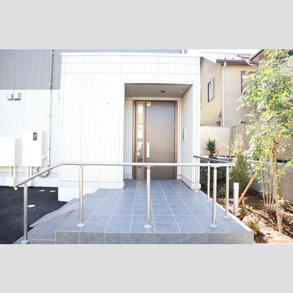 現地周辺 (ロビー)