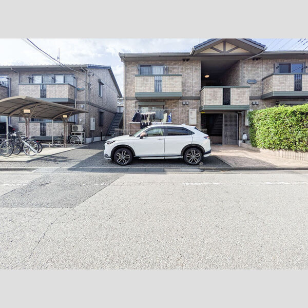駐車場 (駐車場)