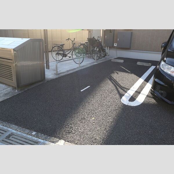 駐車場 (駐車場)