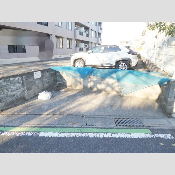 現地周辺 (ゴミ置き場)