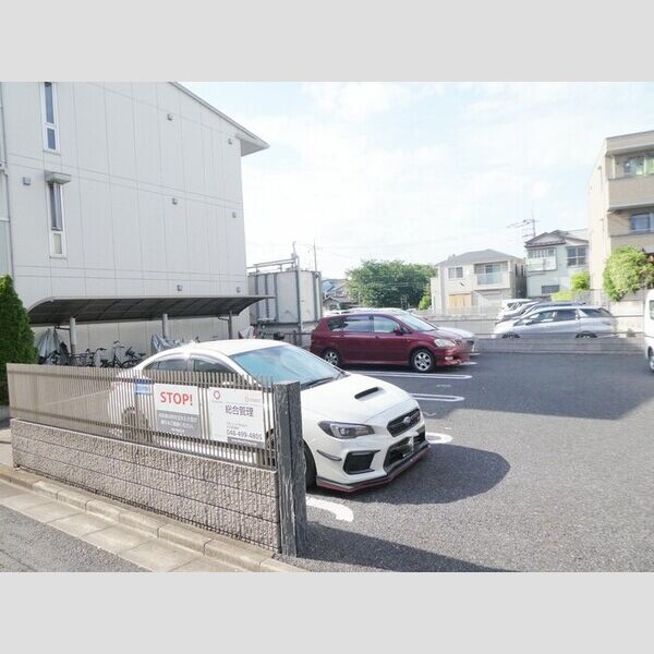 駐車場 (駐車場)