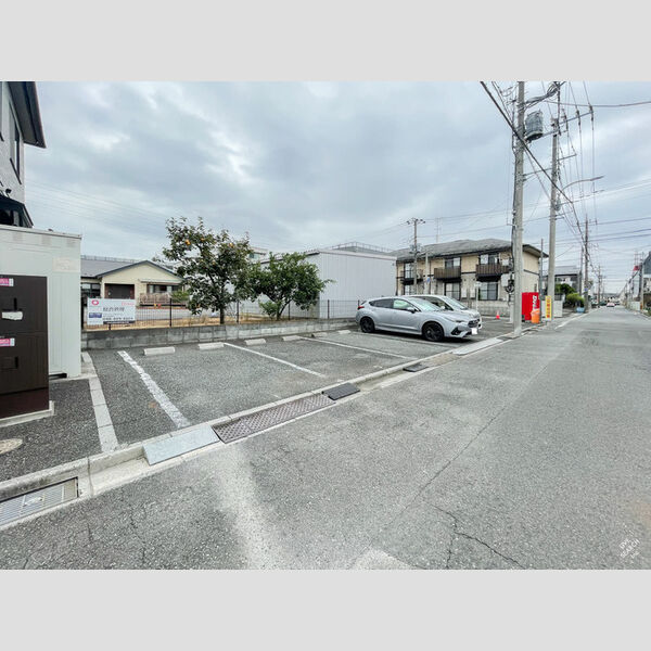駐車場 (駐車場)