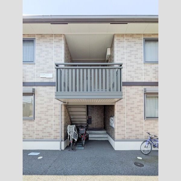 エントランス (エントランス)