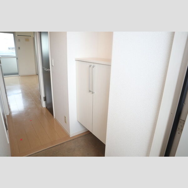 玄関 (シューズBOX)