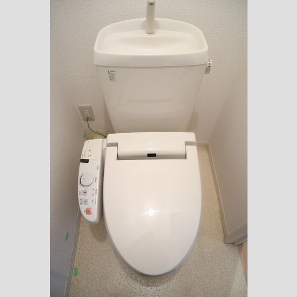 トイレ (温水洗浄便座)
