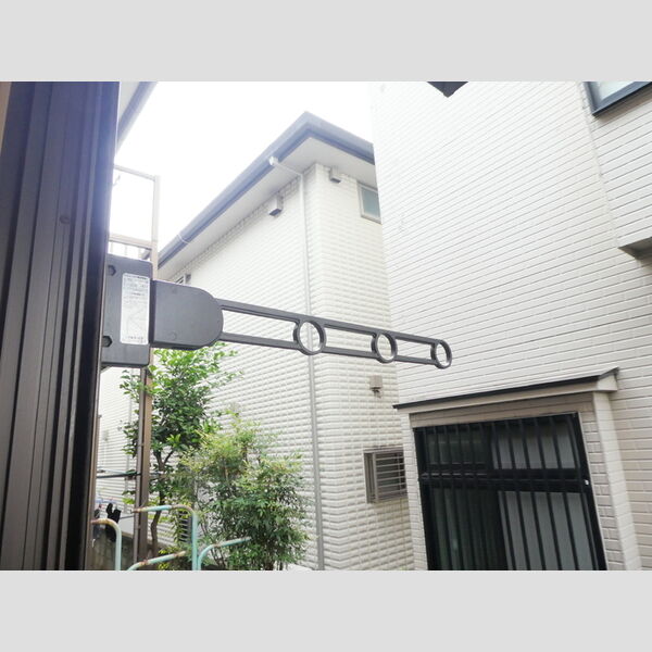 その他 (物干し竿ホルダー)