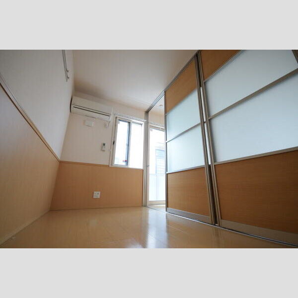 その他 (洋室4帖)