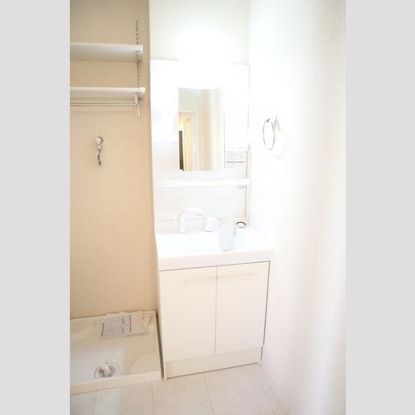 洗面所 (洗髪洗面化粧台)