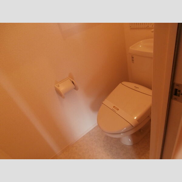 トイレ (温水洗浄暖房便座)