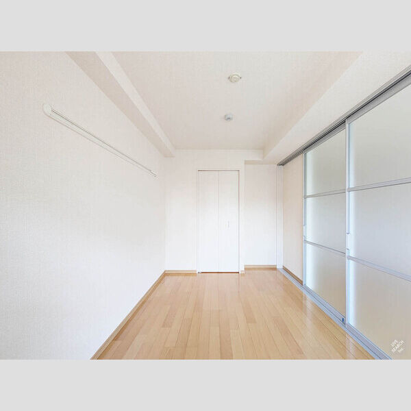 その他 (洋室5.9帖)