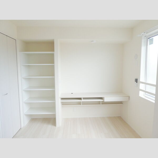 その他 (洋室4帖)