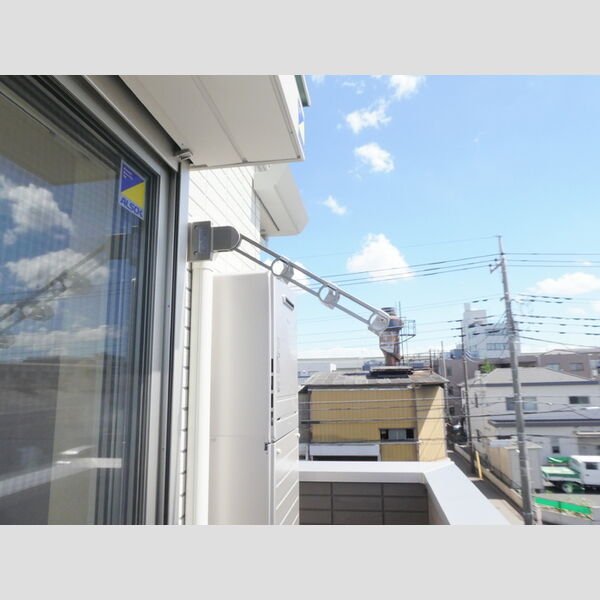 その他 (物干し竿ホルダー)