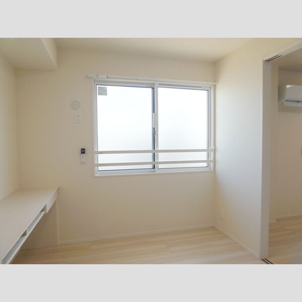 その他 (洋室4帖)