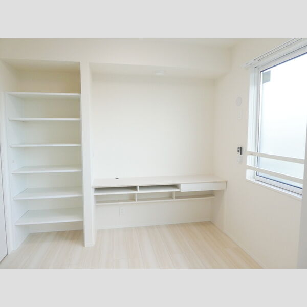 その他 (洋室4帖)