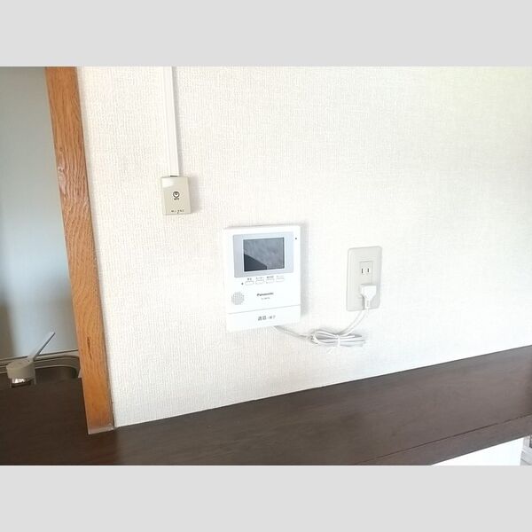 その他設備 (モニター付きインターホン)
