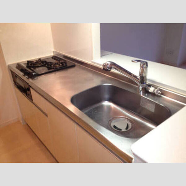 キッチン (ガス2口のシステムキッチン)