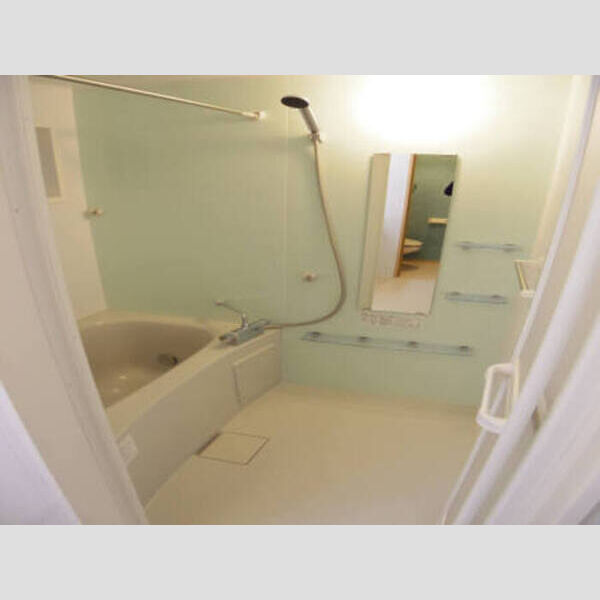 バス ((101)浴室)