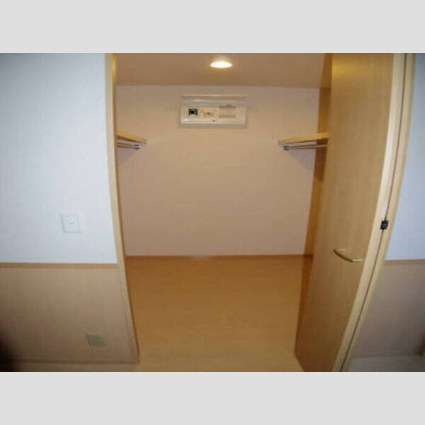 収納 ((101)ウォークインクローゼット)