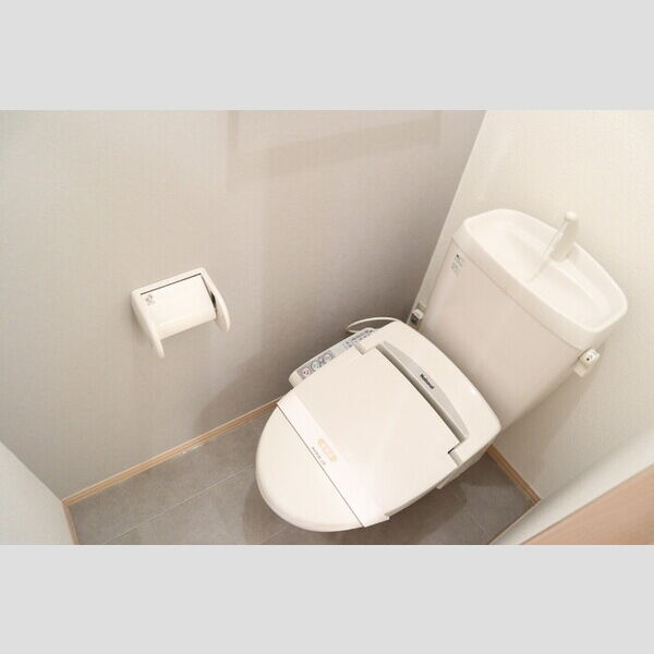 トイレ (温水洗浄便座)