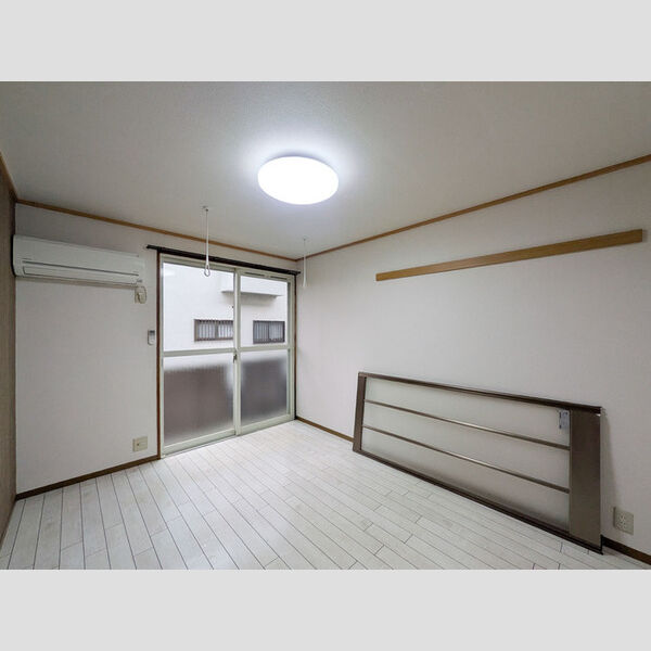 その他 (洋室)