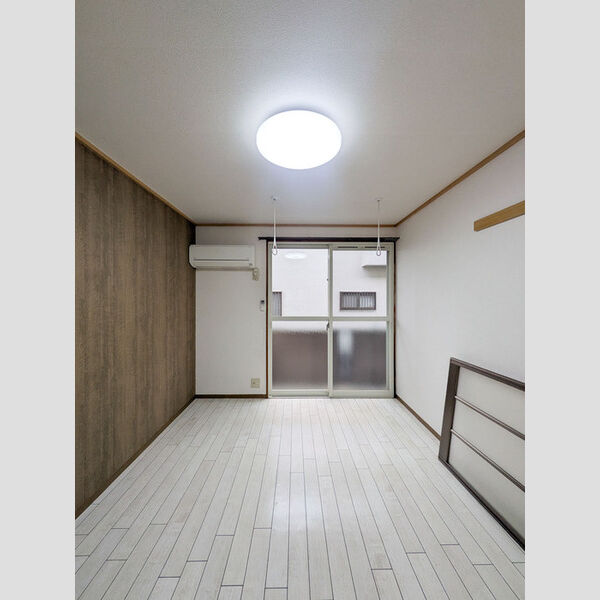 その他 (洋室)