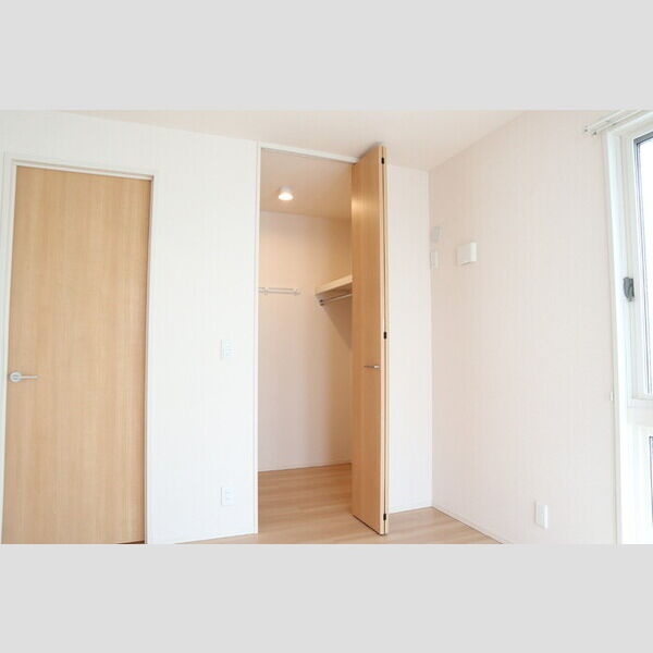 収納 (ウォークインクローゼット)