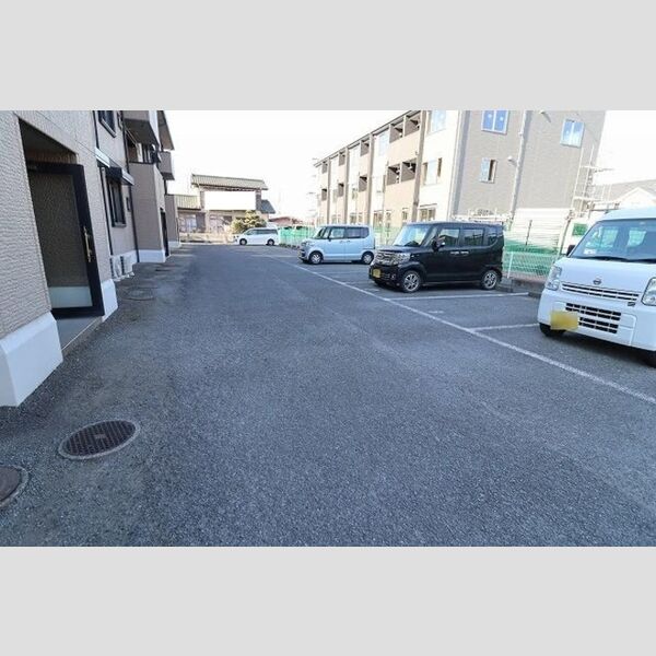 駐車場 (駐車場)
