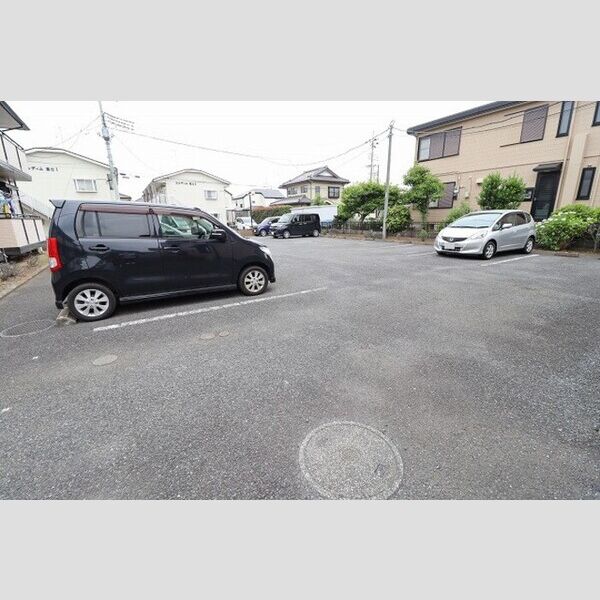 駐車場 (駐車場)