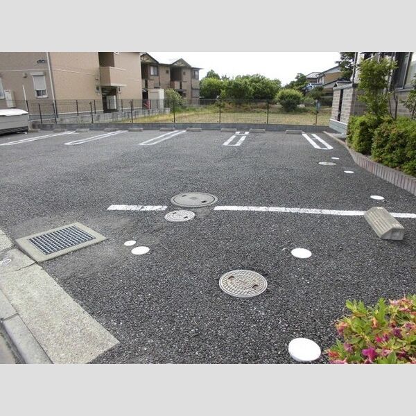 駐車場 (駐車場)