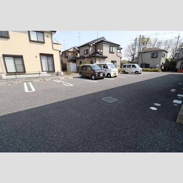 駐車場 (駐車場)