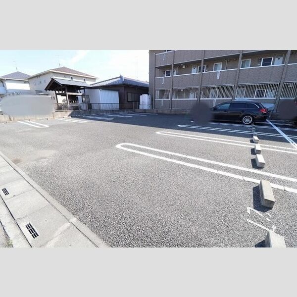 駐車場 (駐車場)