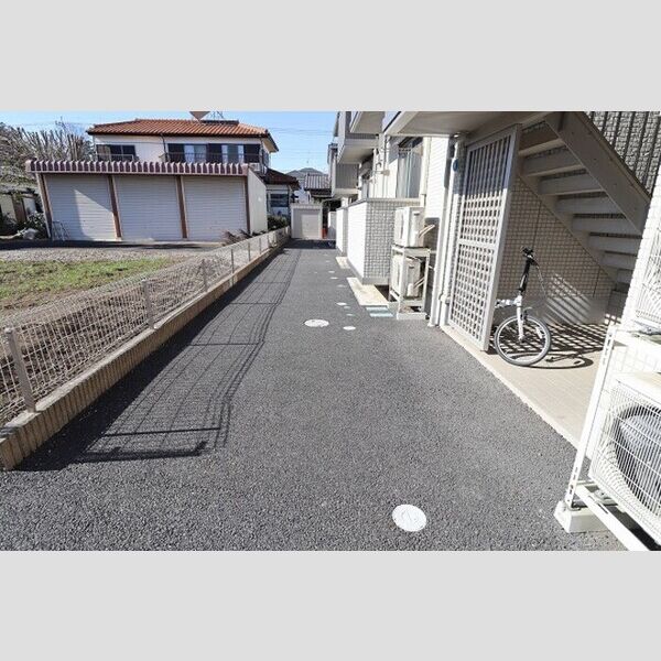 エントランス (エントランス)