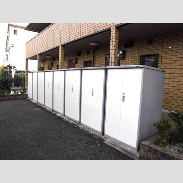 現地周辺 (外物置)